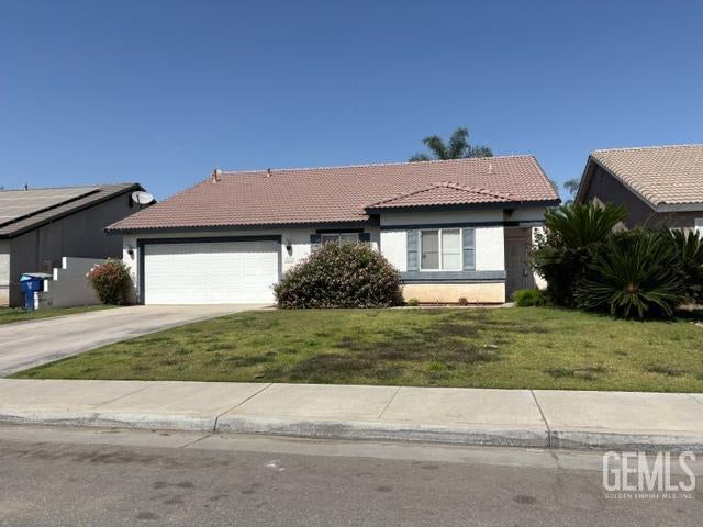 Photo of 9722 Battersea Park Drive, Bakersfield, CA 93312 (MLS # 202610283)
