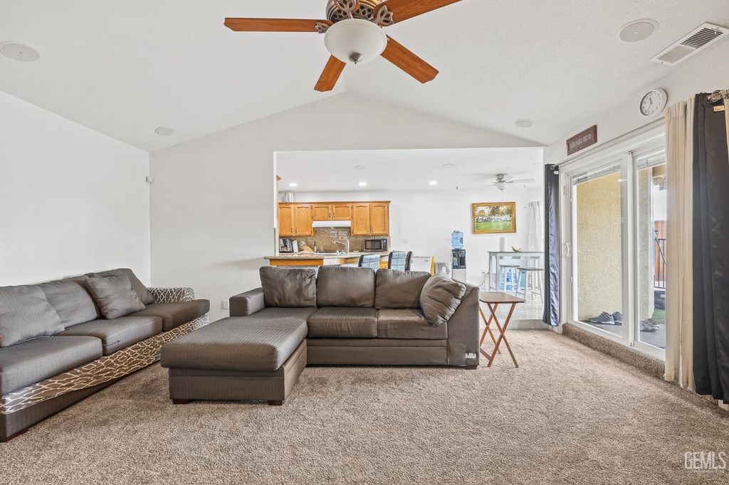 Photo of 2179 W Della Ave, Porterville, CA 93257 (MLS # 202511338)