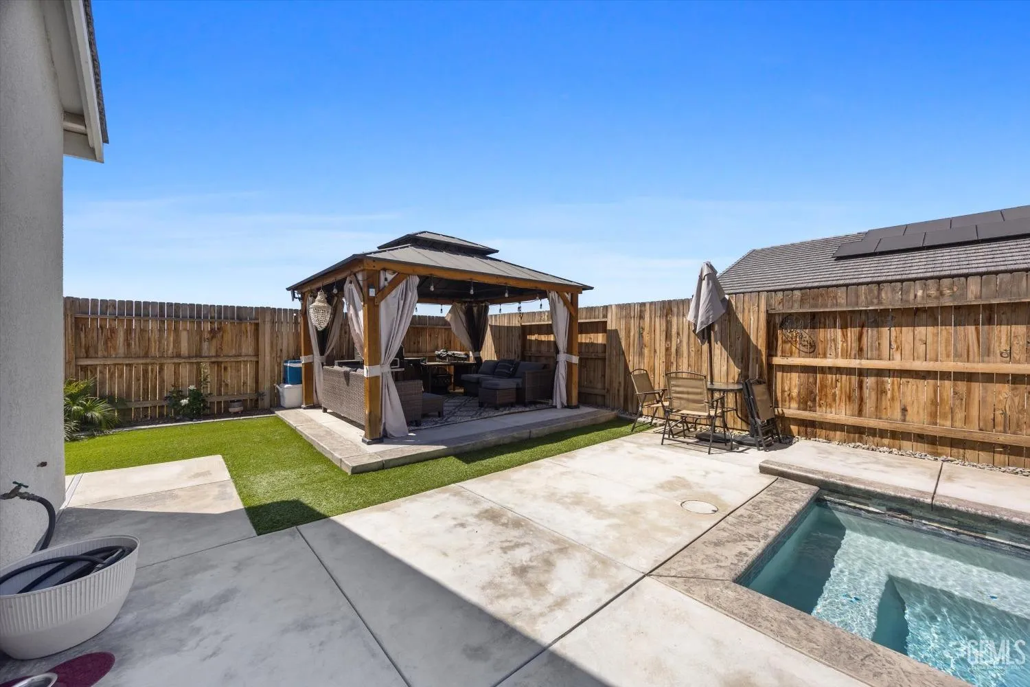 Bakersfield, California 93313, United States, 4 Bedrooms Bedrooms, ,3 BathroomsBathrooms,Residential,Active,116991