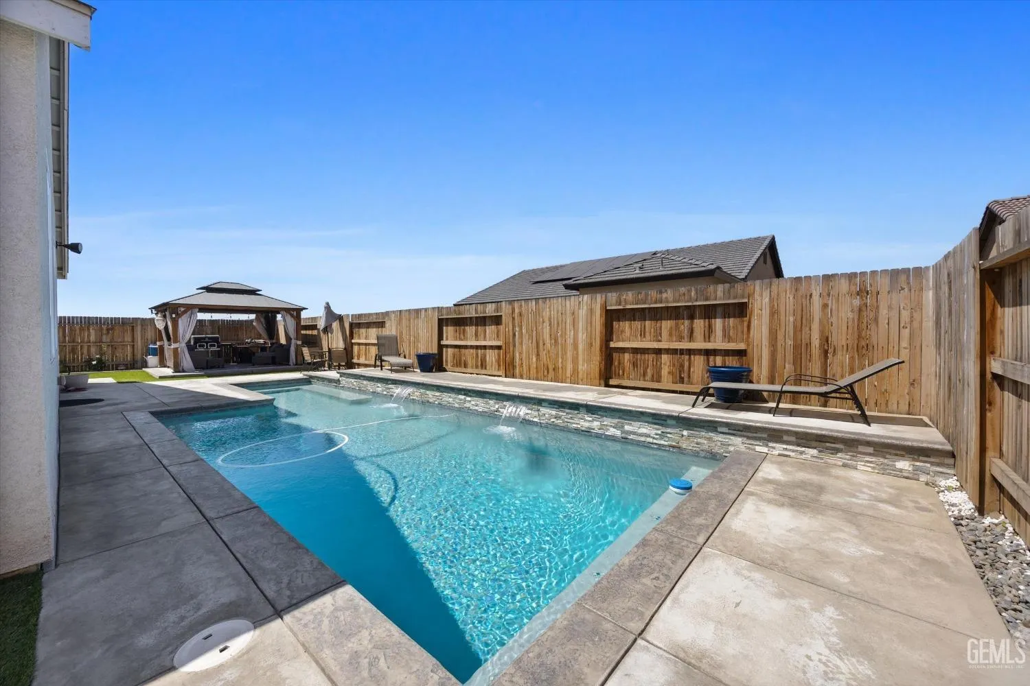 Bakersfield, California 93313, United States, 4 Bedrooms Bedrooms, ,3 BathroomsBathrooms,Residential,Active,116991