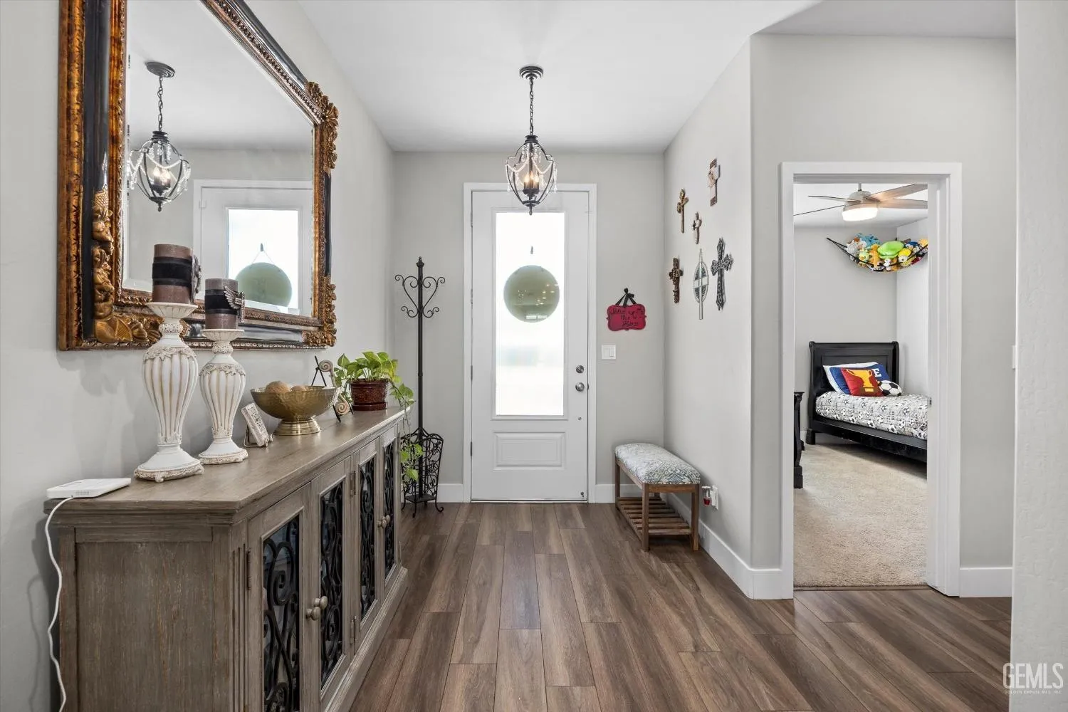 Bakersfield, California 93313, United States, 4 Bedrooms Bedrooms, ,3 BathroomsBathrooms,Residential,Active,116991