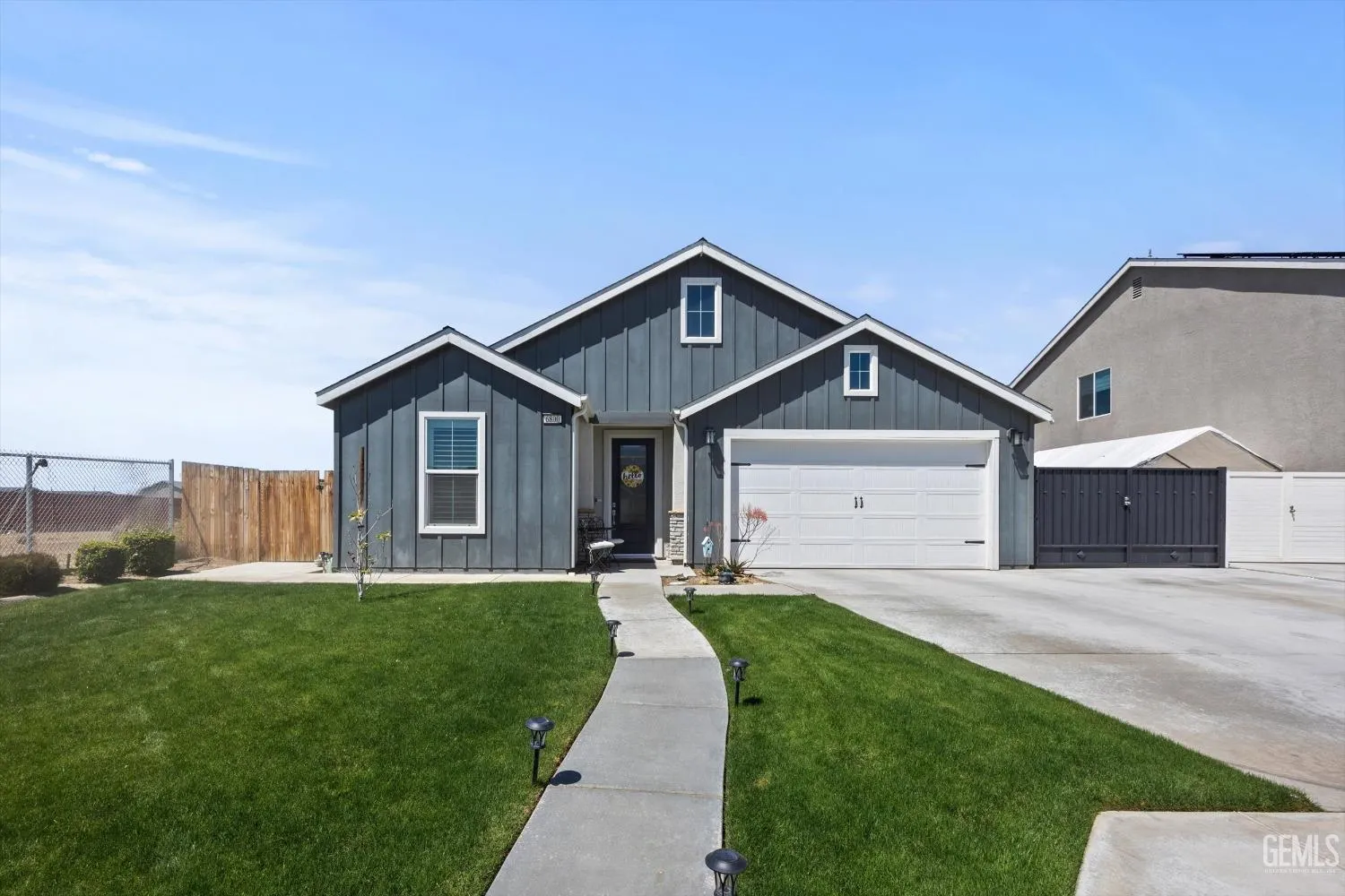 Bakersfield, California 93313, United States, 4 Bedrooms Bedrooms, ,3 BathroomsBathrooms,Residential,Active,116991