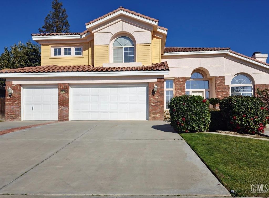 Photo of 1508 Fieldspring Drive, Bakersfield, CA 93311 (MLS # 202602430)