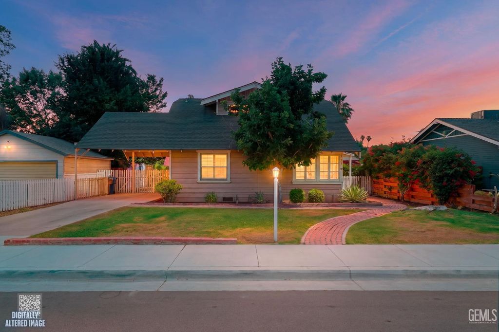 Photo of 2004 Verde Street, Bakersfield, CA 93304 (MLS # 202605784)