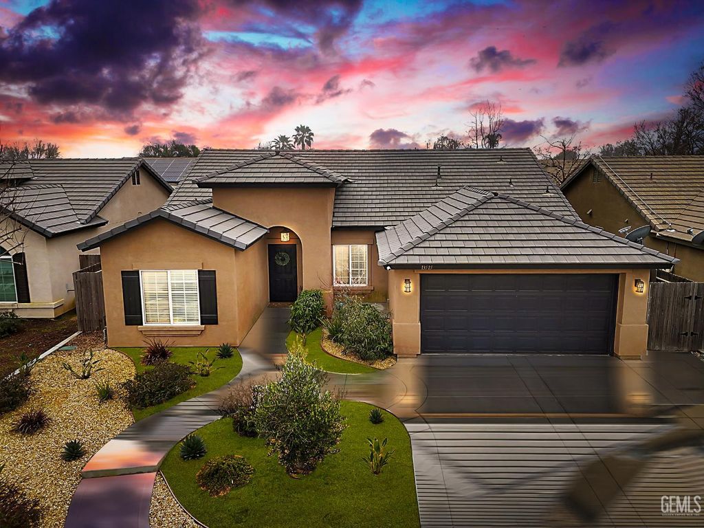 Photo of 13515 Arden Forest Drive, Bakersfield, CA 93314 (MLS # 202601027)