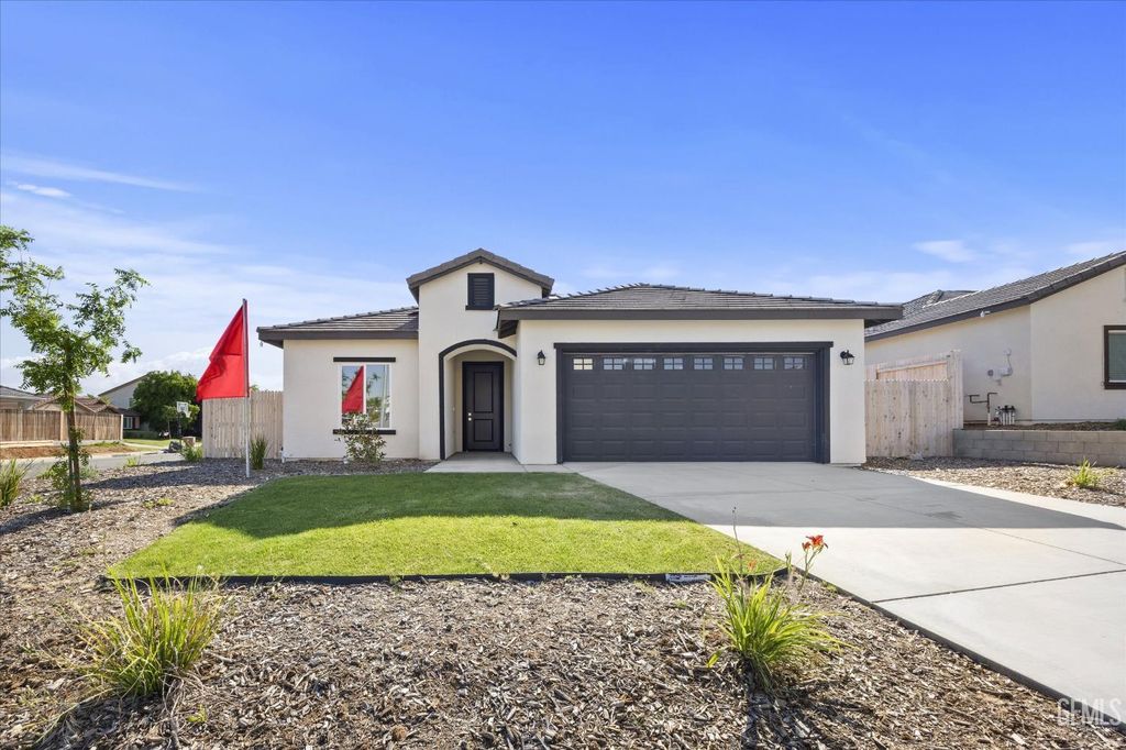 Photo of 6213 Bountiful Hills Drive, Bakersfield, CA 93306 (MLS # 202603939)