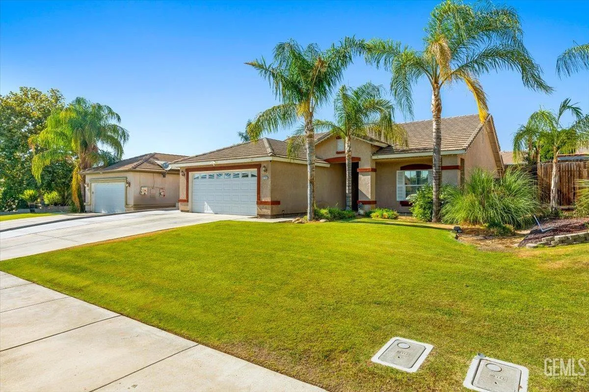 Bakersfield, California 93306, United States, 4 Bedrooms Bedrooms, ,2 BathroomsBathrooms,Residential,Active,196040