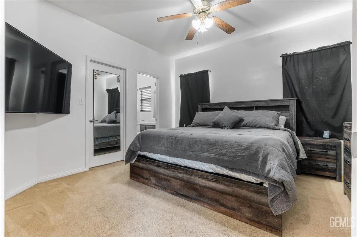 Bakersfield, California 93306, United States, 4 Bedrooms Bedrooms, ,2 BathroomsBathrooms,Residential,Active,196040