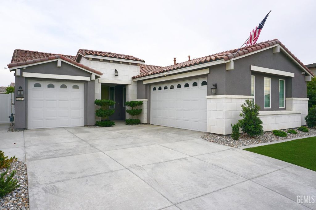 Photo of 14615 Bromshire Street, Bakersfield, CA 93311 (MLS # 202510753)