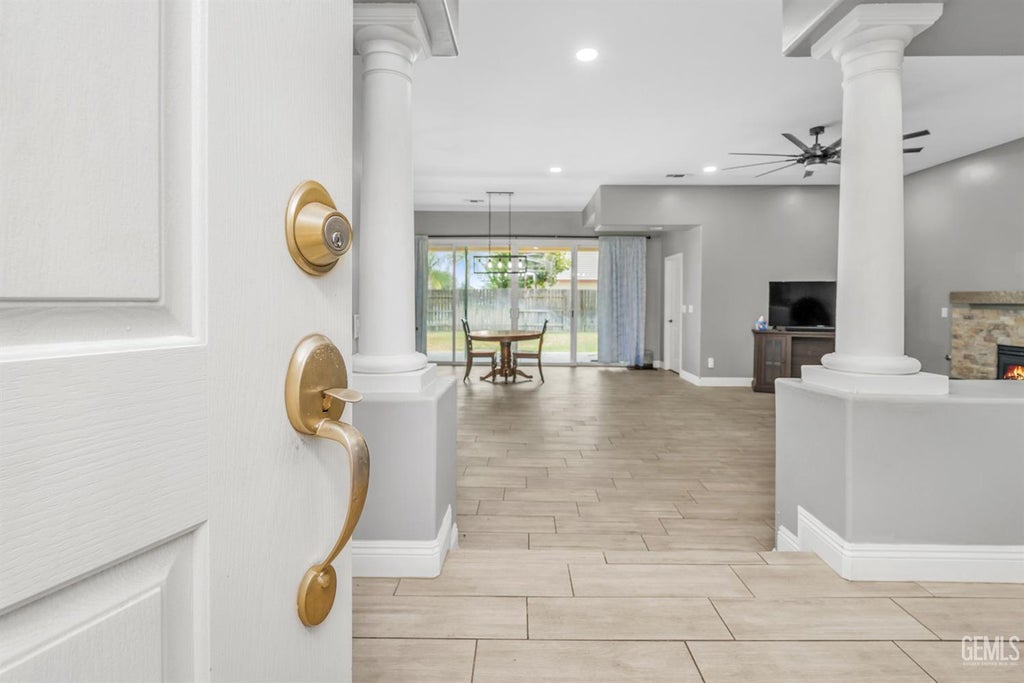 Photo of 3003 Boulder Ridge Lane, Bakersfield, CA 93313 (MLS # 202607871)