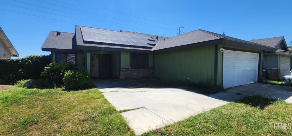 Photo of 8809 Worrell Court, Bakersfield, CA 93311 (MLS # 202603924)