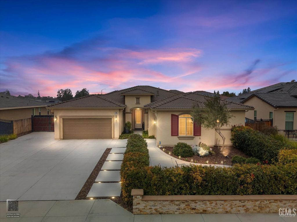 Photo of 9106 Del Palma Drive, Bakersfield, CA 93314 (MLS # 202601679)