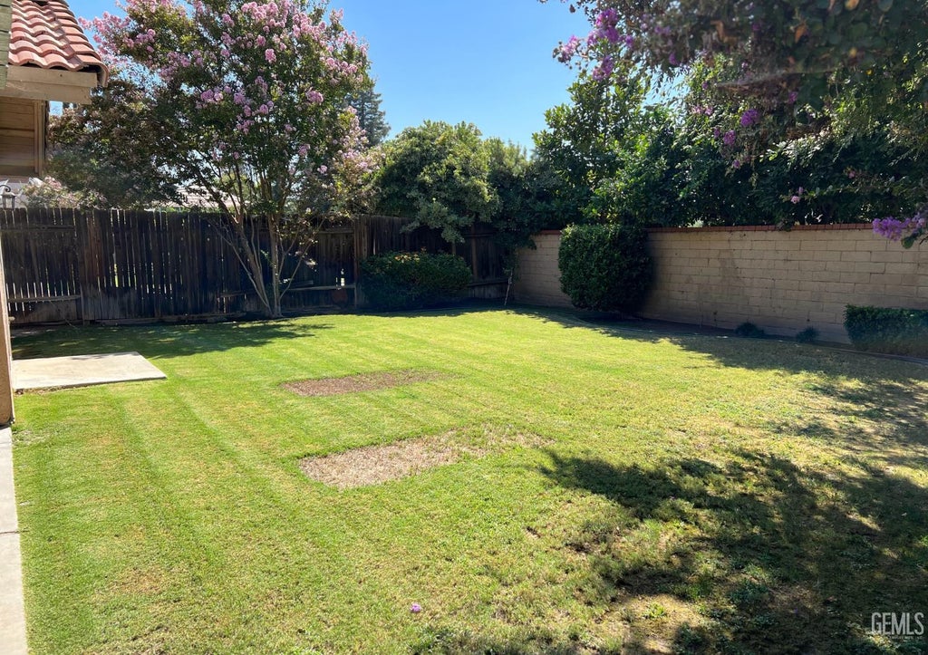 Photo of 9833 Cimarron Trails Drive, Bakersfield, CA 93311 (MLS # 202610067)