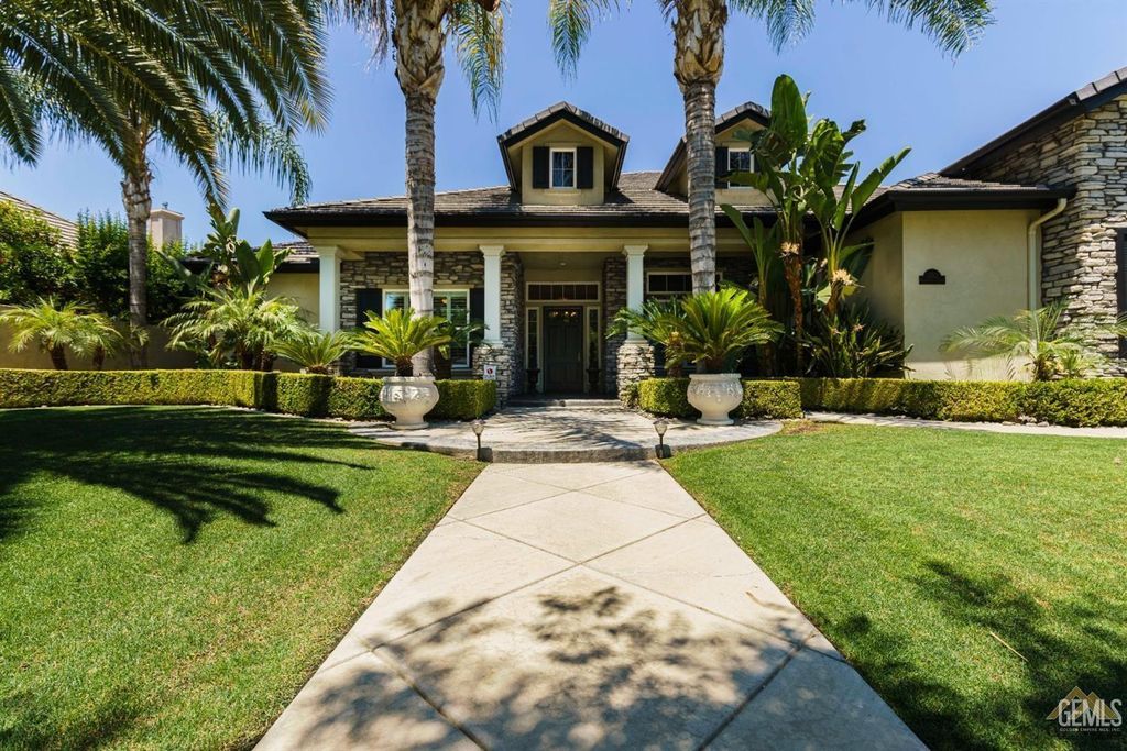 Photo of 11312 Harrington Street, Bakersfield, CA 93311 (MLS # 202600822)