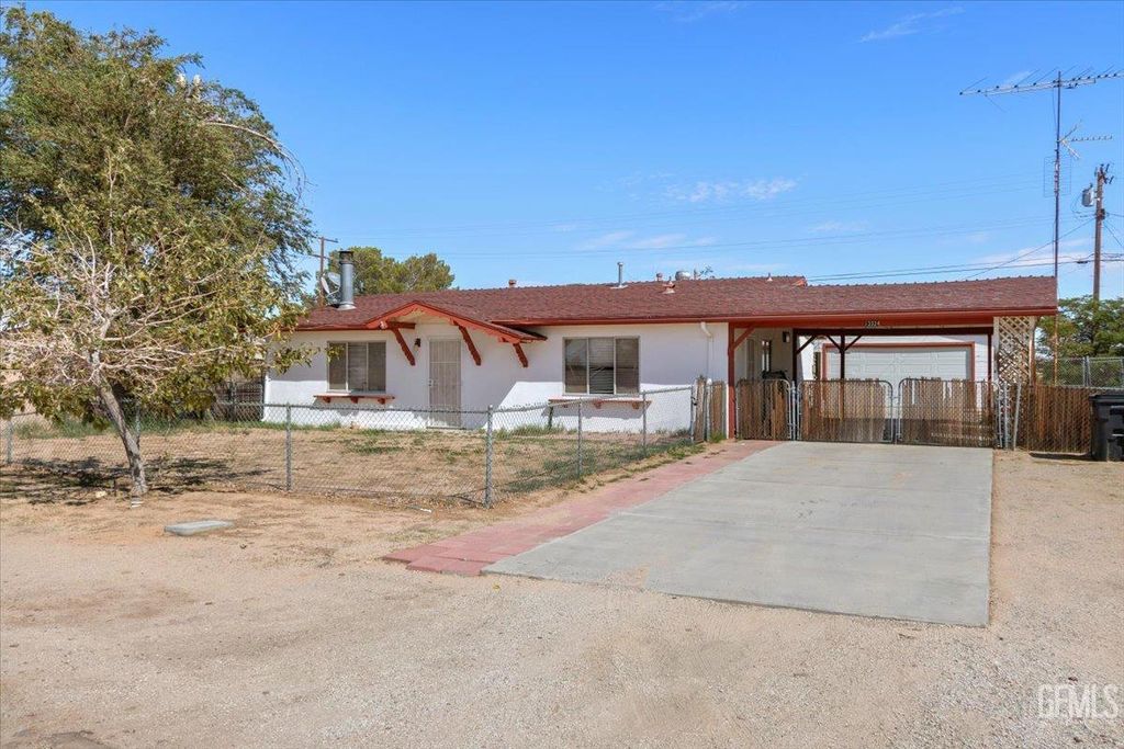 Photo of 13324 Gulf Street, North Edwards, CA 93523 (MLS # 202511305)