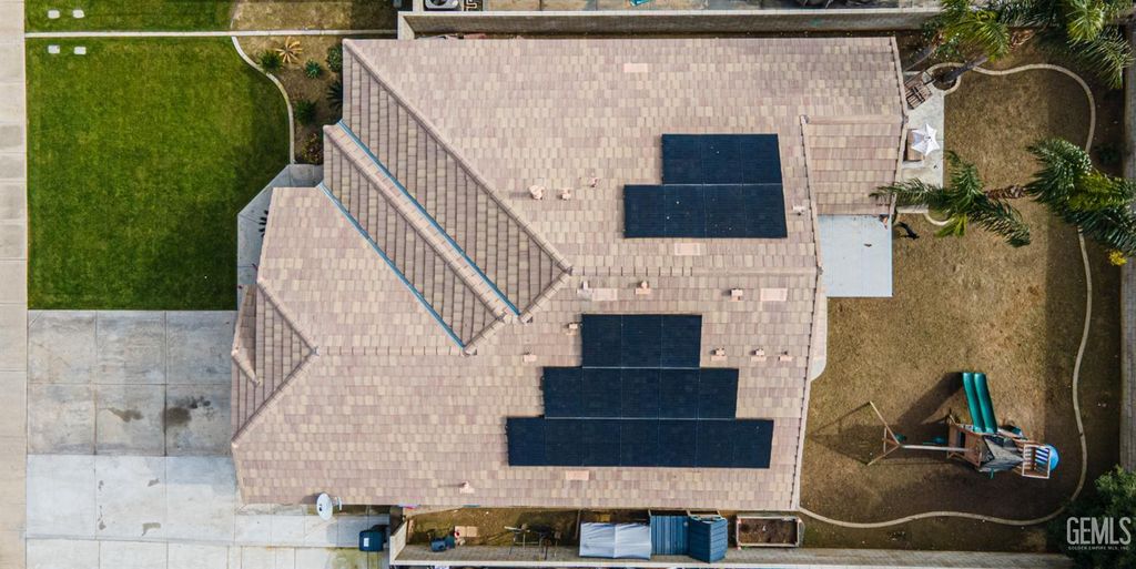 Photo of 12213 Jacksonville Avenue, Bakersfield, CA 93312 (MLS # 202601024)