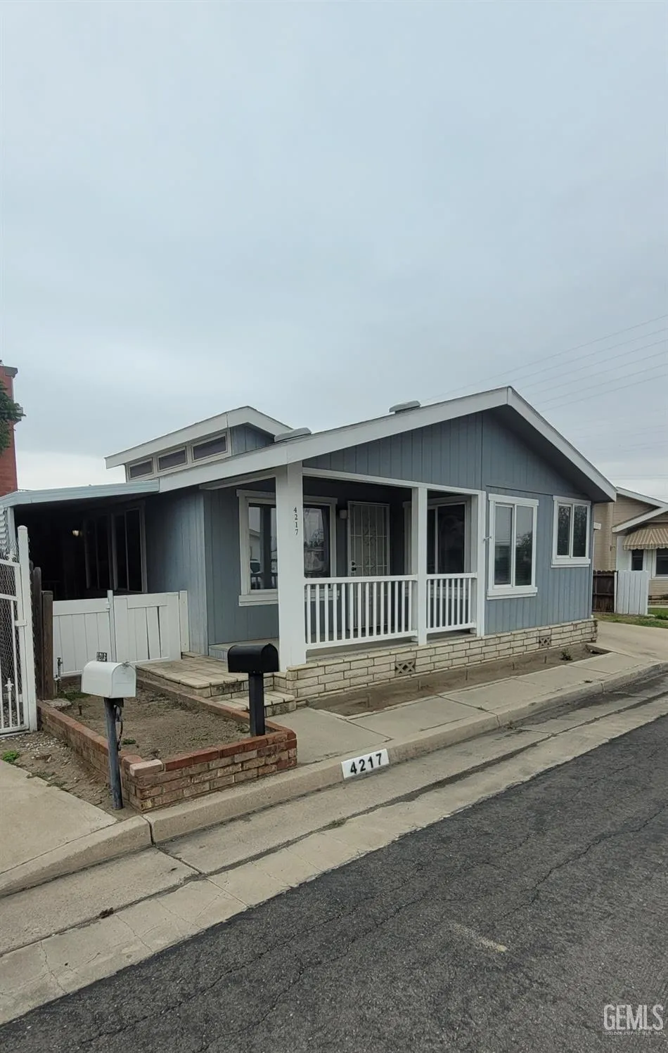 Bakersfield, California 93301, United States, 2 Bedrooms Bedrooms, ,2 BathroomsBathrooms,Residential,Active,111703