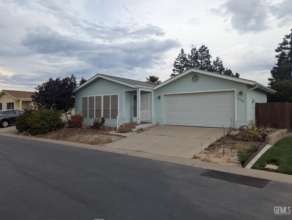 Photo of 3386 Greenacre Drive, Santa Maria, CA 93455 (MLS # 202510679)