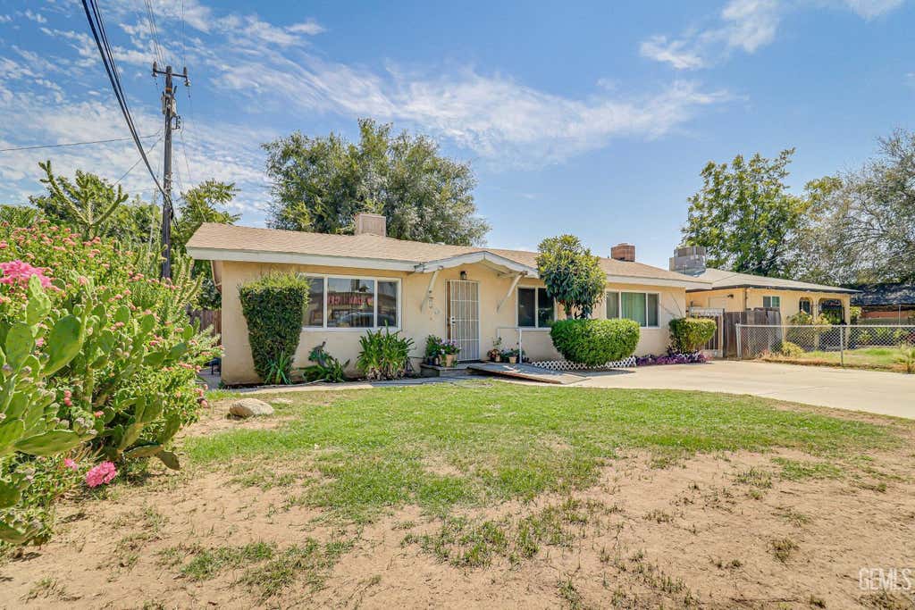 Photo of 2055 Potomac Avenue, Bakersfield, CA 93307 (MLS # 202608594)
