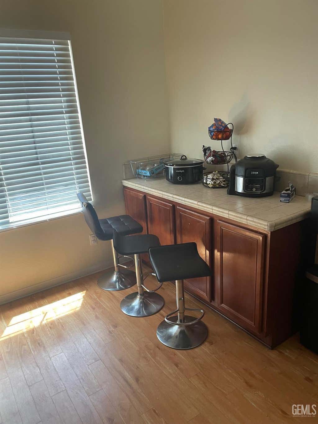 Photo of 8011 Amber Creek Road, Bakersfield, CA 93313 (MLS # 202608361)