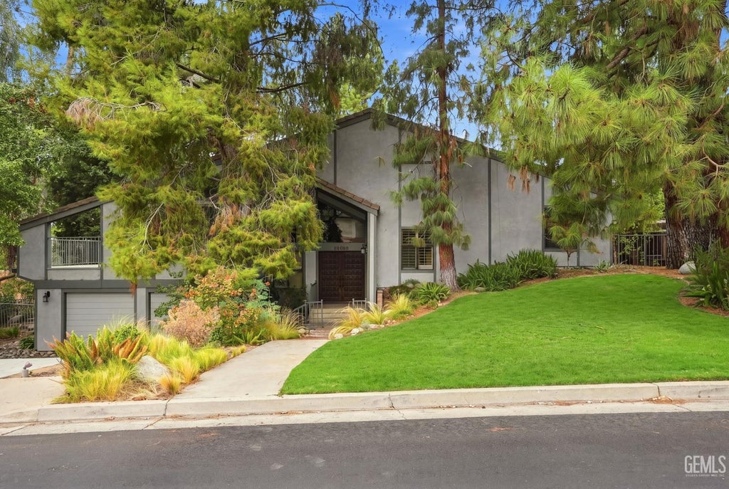 Photo of 12430 Cattle King Drive, Bakersfield, CA 93306 (MLS # 202609575)