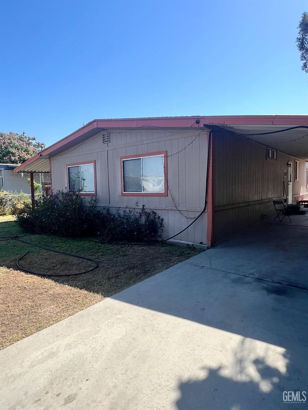 Photo of 6204 Dennen Street, Bakersfield, CA 93313 (MLS # 202513885)