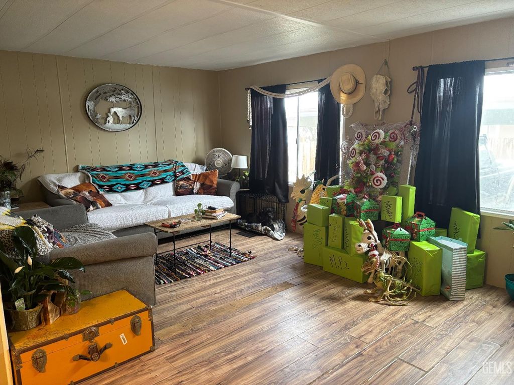 Photo of 123 N 10th Street #103, Taft, CA 93268 (MLS # 202603445)