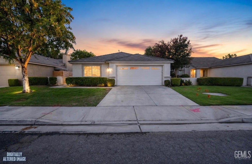 Photo of 5005 Otters Meadow Drive, Bakersfield, CA 93313 (MLS # 202608999)