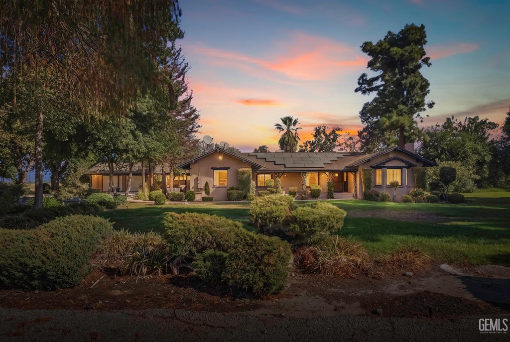 Photo of 33540 Highway 58, Buttonwillow, CA 93206 (MLS # 202610056)
