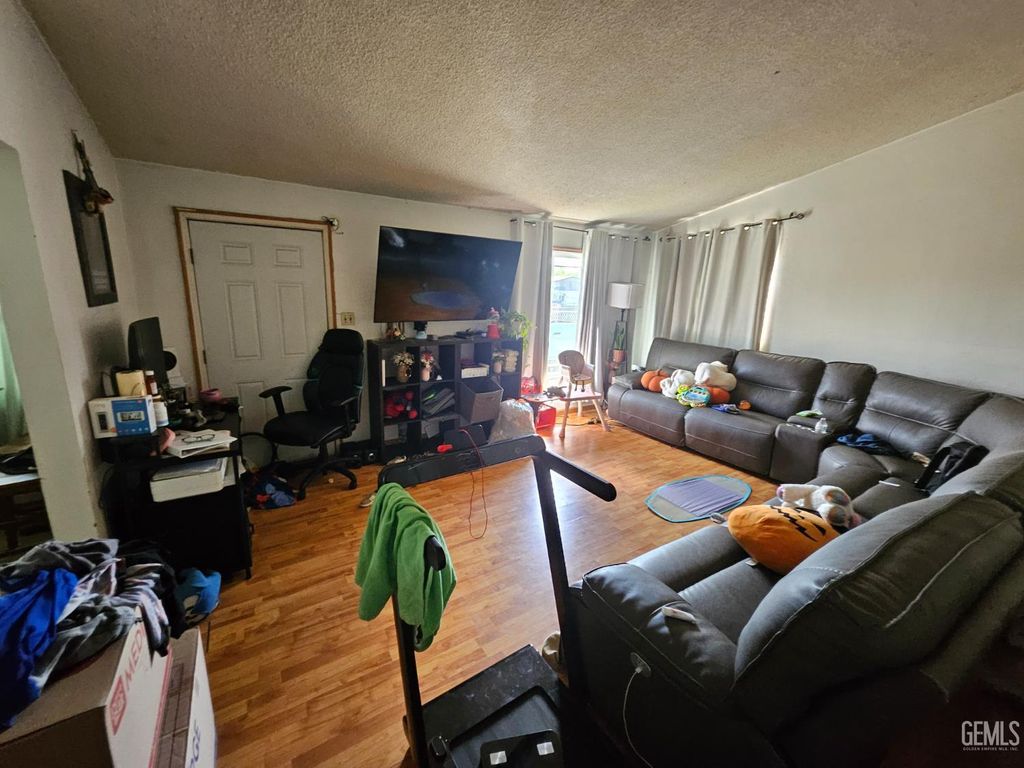 Photo of 3618 Tony Street, Bakersfield, CA 93306 (MLS # 202510858)