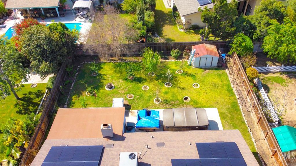 Photo of 6309 Sundale Avenue, Bakersfield, CA 93309 (MLS # 202510554)