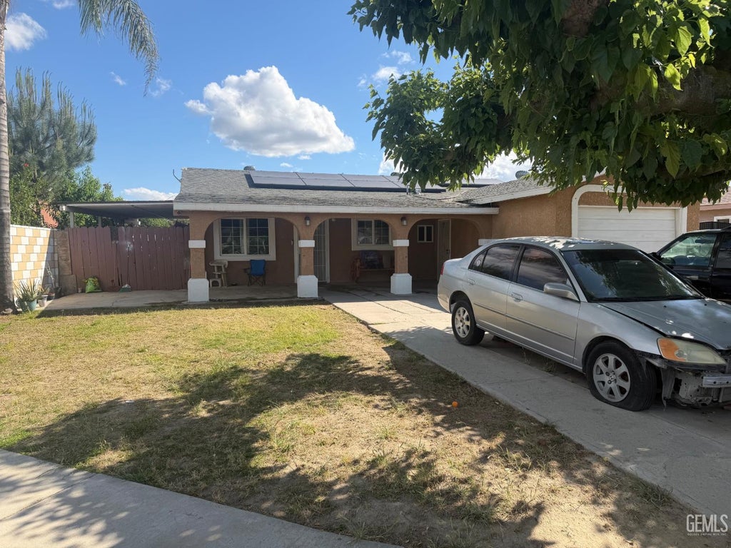 Photo of 2433 Jo Ellen Court, Wasco, CA 93280 (MLS # 202608537)