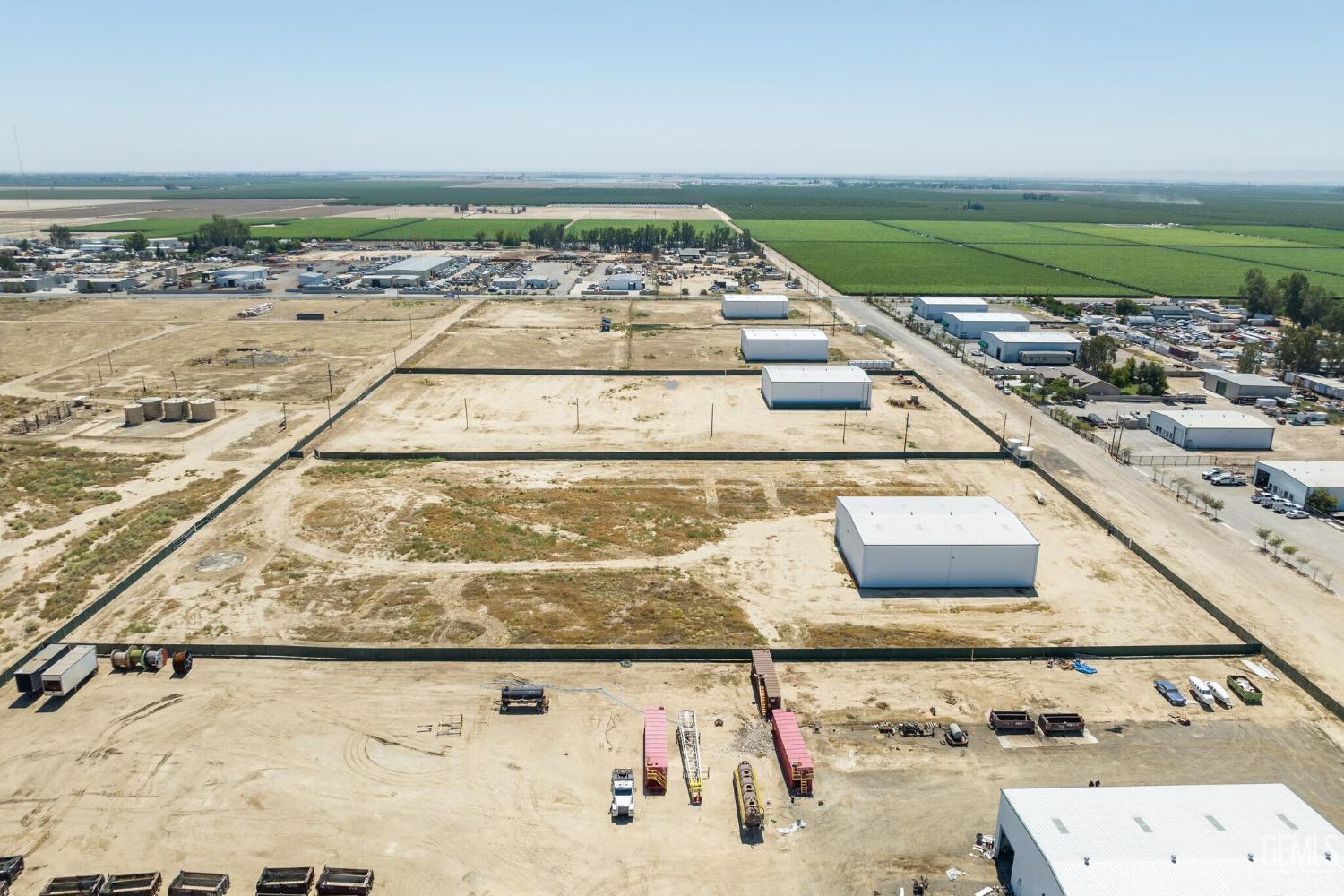 Bakersfield, California 93314, United States, ,Commercial,Active,64204