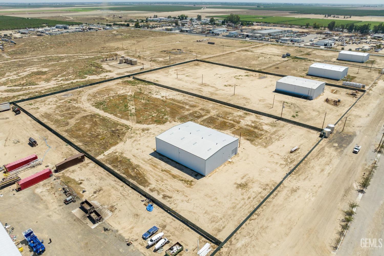 Bakersfield, California 93314, United States, ,Commercial,Active,64204