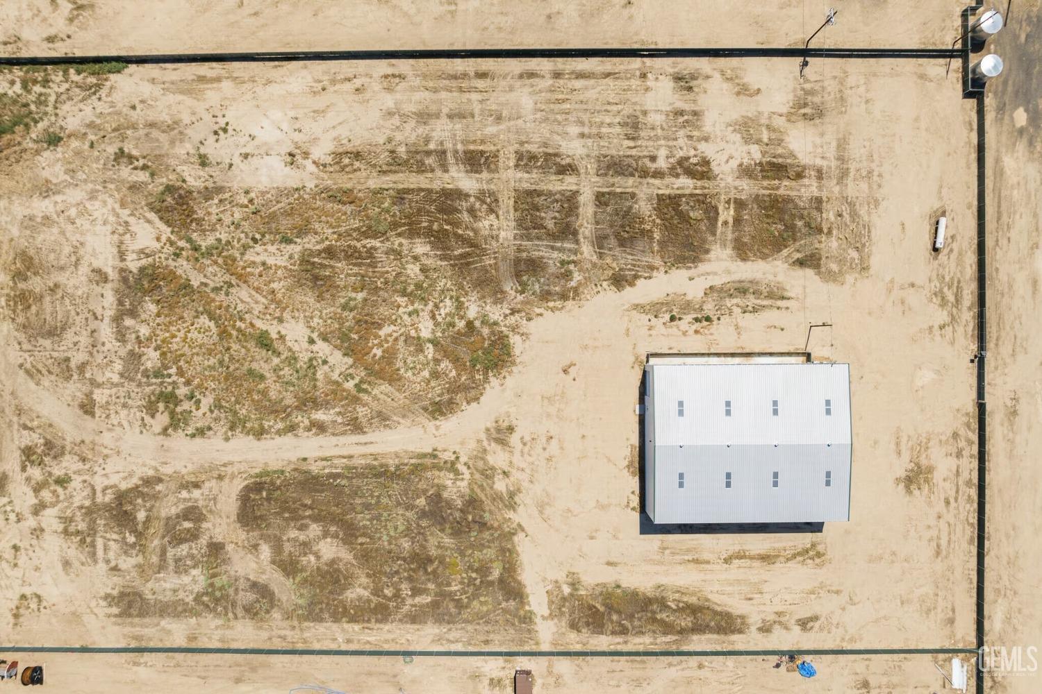 Bakersfield, California 93314, United States, ,Commercial,Active,64204