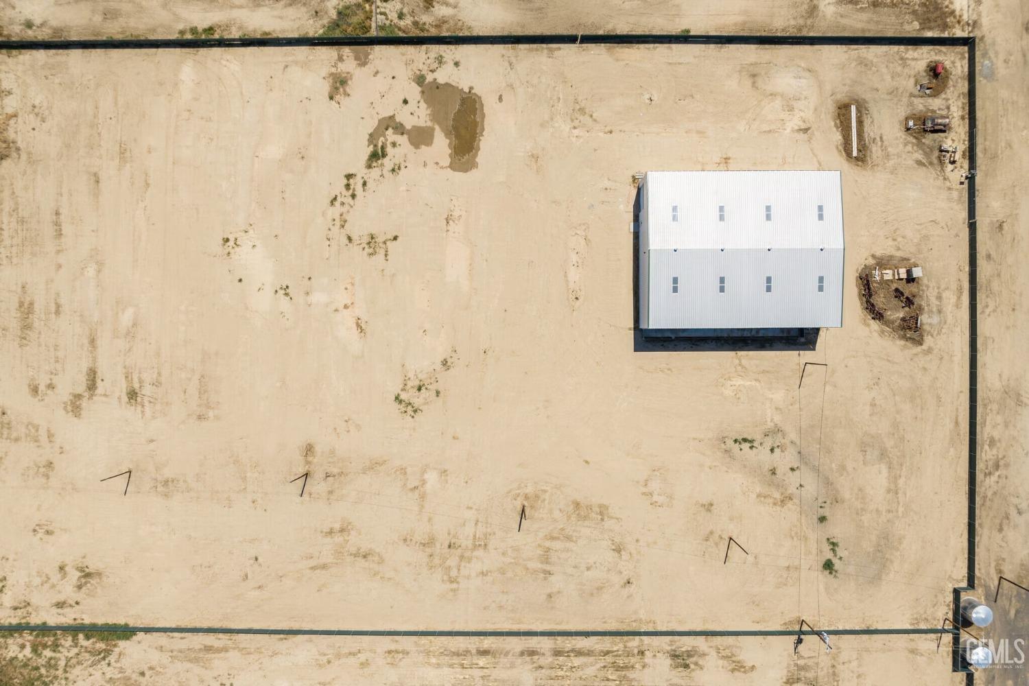 Bakersfield, California 93314, United States, ,Commercial,Active,64204