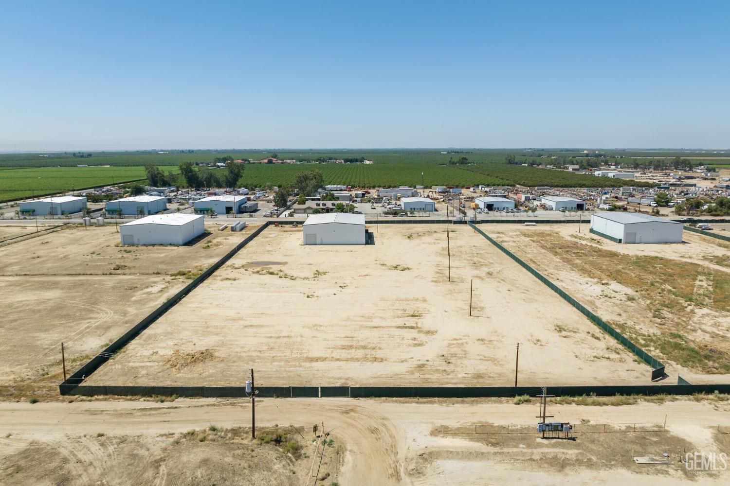 Bakersfield, California 93314, United States, ,Commercial,Active,64204