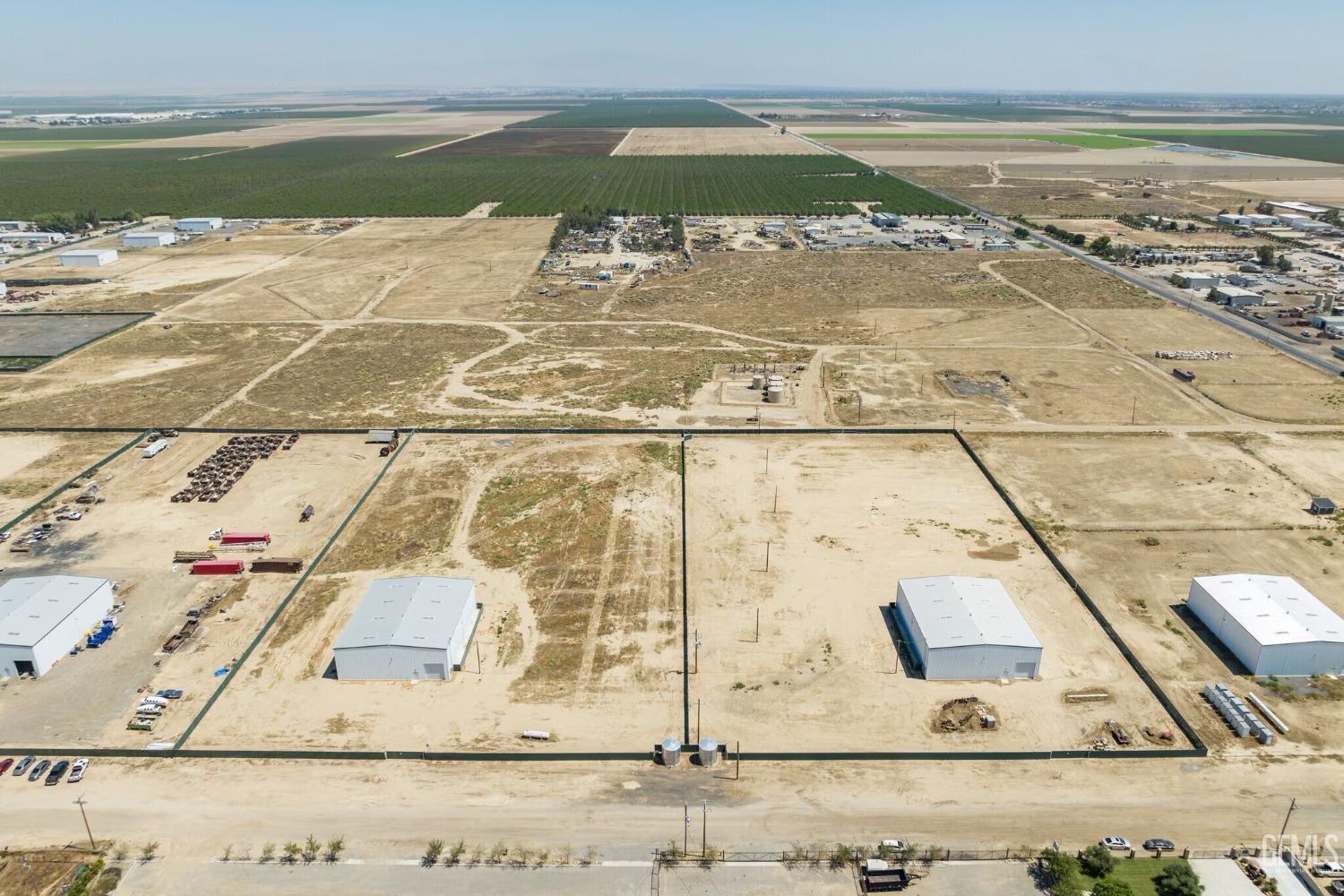 Bakersfield, California 93314, United States, ,Commercial,Active,64204