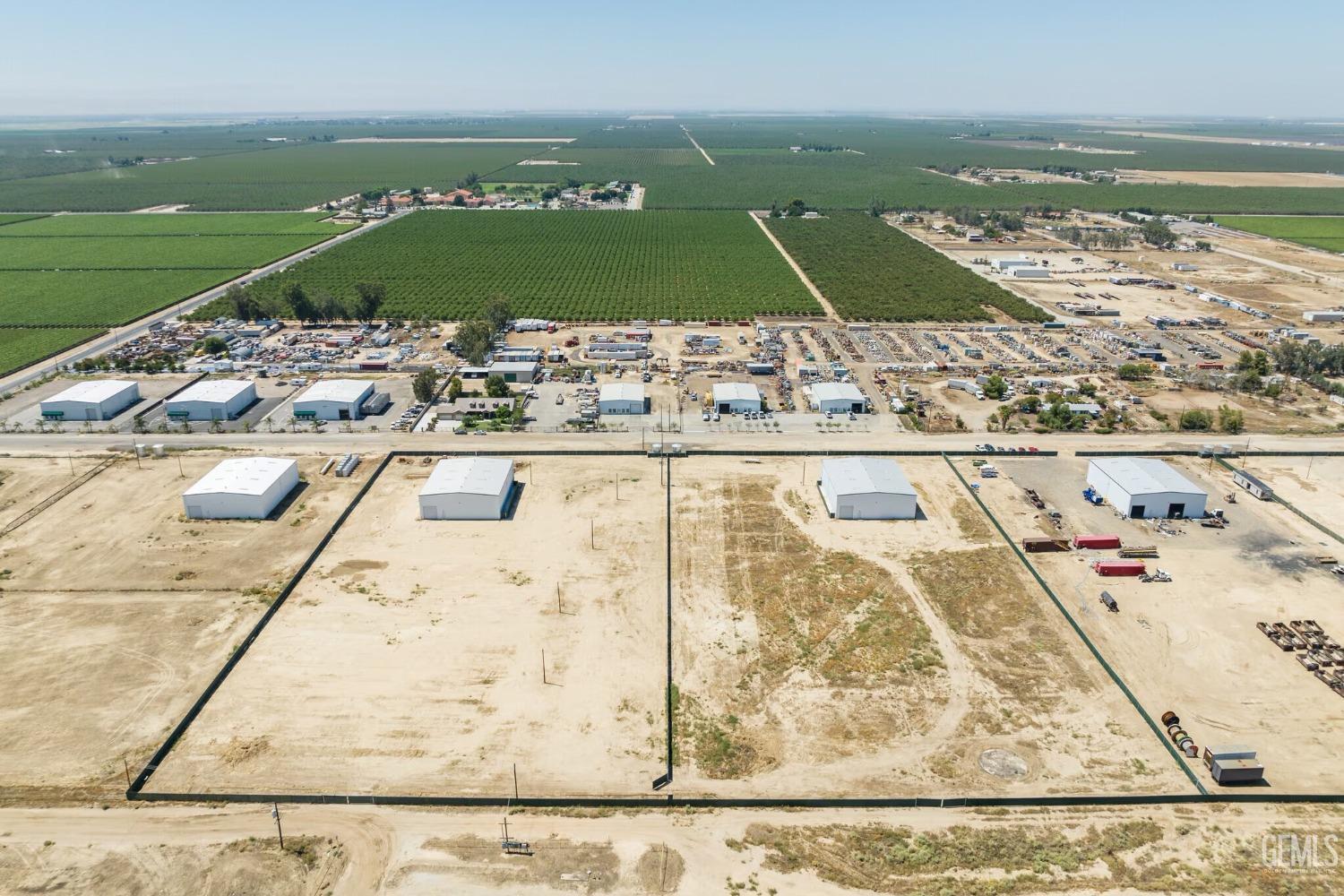 Bakersfield, California 93314, United States, ,Commercial,Active,64204