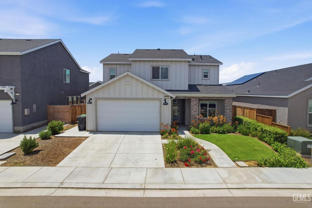 Photo of 3317 Trail River Lane, Shafter, CA 93263 (MLS # 202605733)