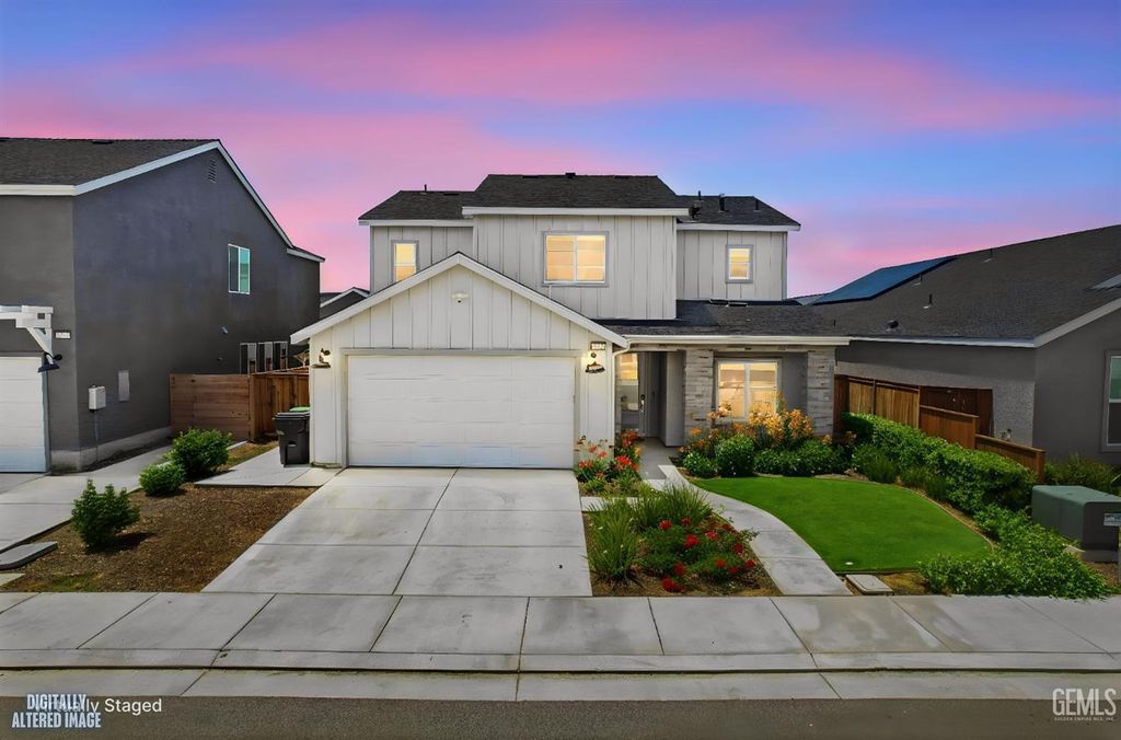 Photo of 3317 Trail River Lane, Shafter, CA 93263 (MLS # 202605733)