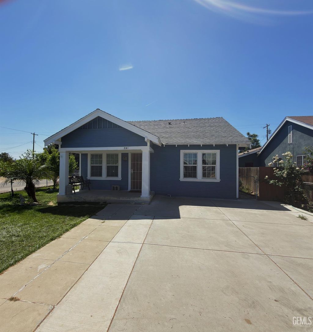 Photo of 201 Belle Avenue, Bakersfield, CA 93308 (MLS # 202603781)