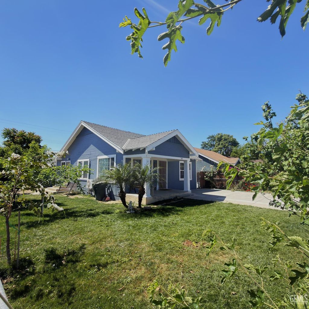 Photo of 201 Belle Avenue, Bakersfield, CA 93308 (MLS # 202603781)