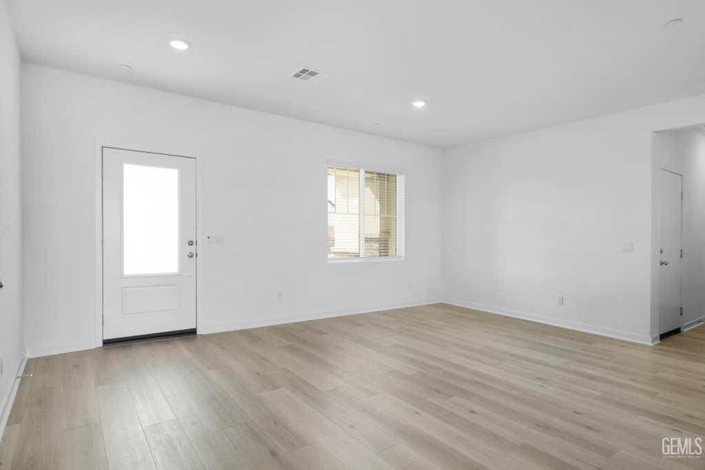 Photo of 1225 Acala Court, Shafter, CA 93263 (MLS # 202608794)