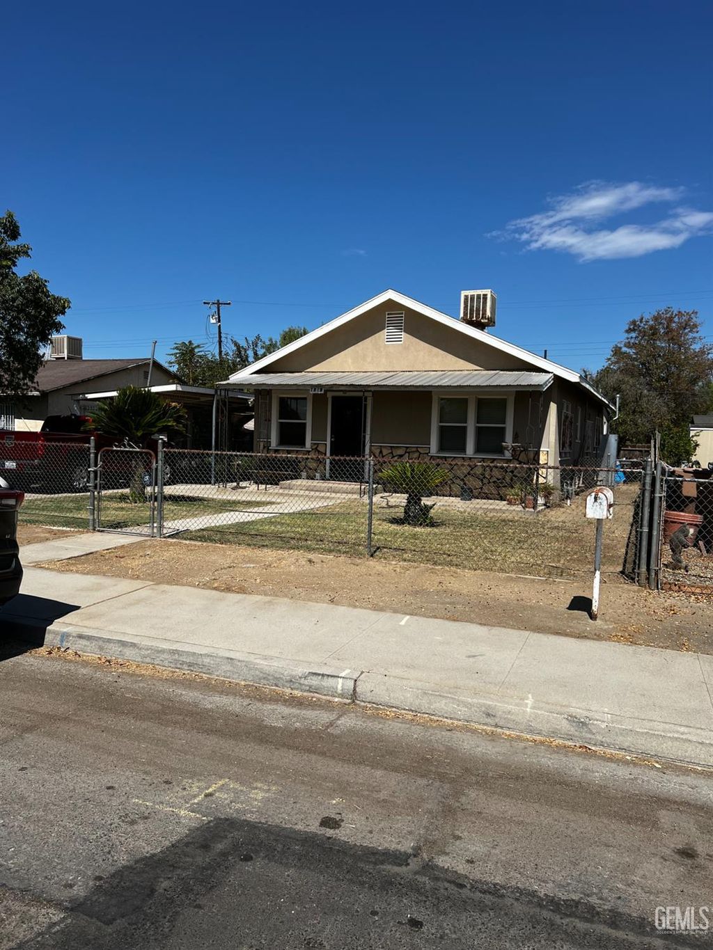 Photo of 1218 Feliz Drive, Bakersfield, CA 93307 (MLS # 202511078)