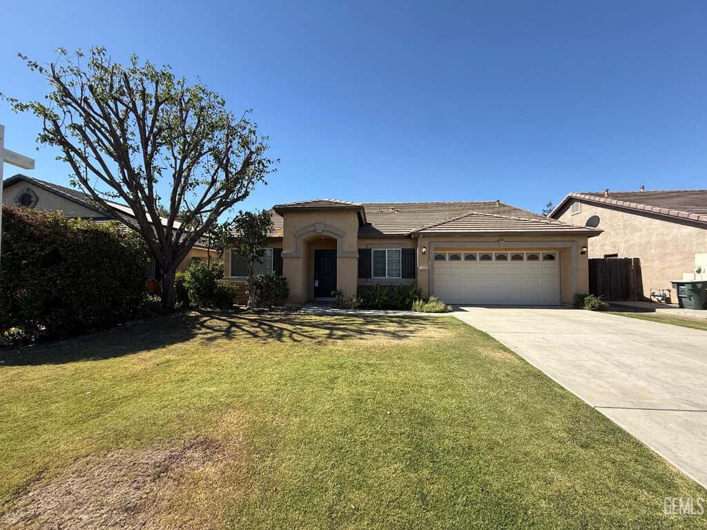 Photo of 13107 Cheyenne Mountain Drive, Bakersfield, CA 93314 (MLS # 202607976)