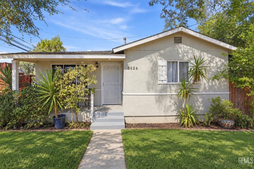 Photo of 3424 Belle Terrace, Bakersfield, CA 93309 (MLS # 202610096)
