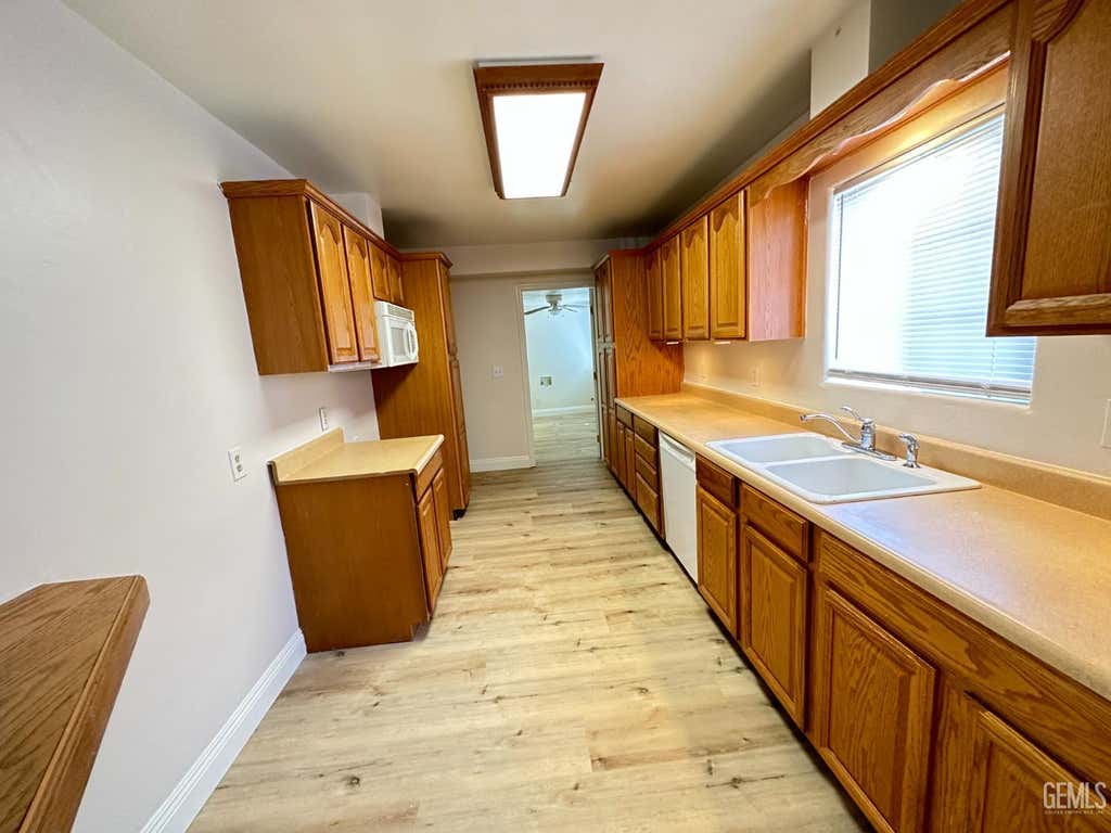 Photo of 200 Western Drive, Bakersfield, CA 93309 (MLS # 202608639)