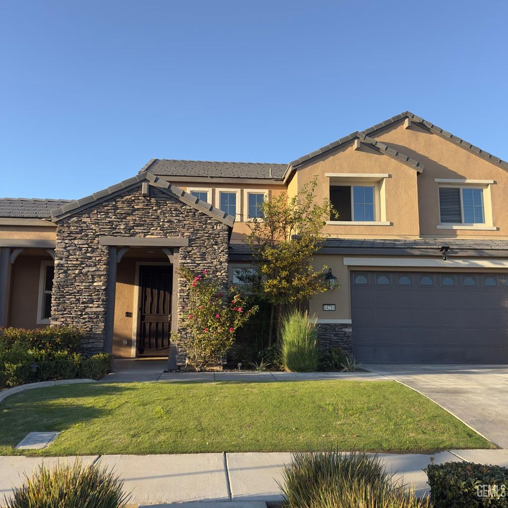 Photo of 14210 Everton Avenue, Bakersfield, CA 93311 (MLS # 202511379)