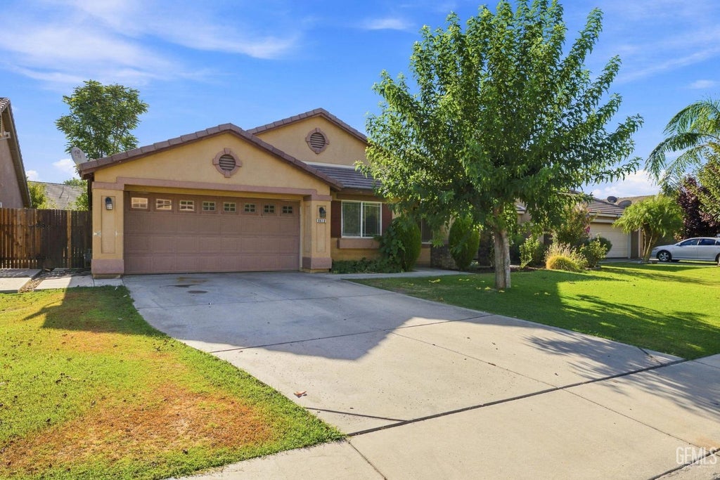 Photo of 9610 Dusty Wheat Drive, Bakersfield, CA 93313 (MLS # 202608918)